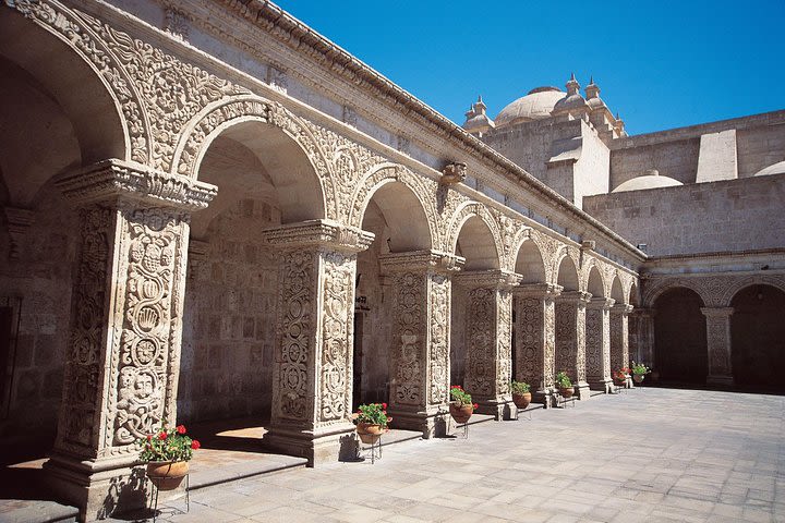 City Tour in Arequipa, Santa Catalina and viewpoints image