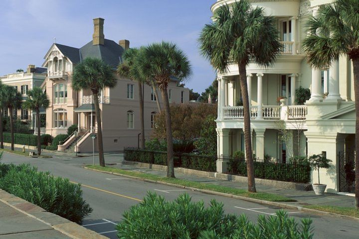 Charleston: Jewel Of The South Walking Tour image