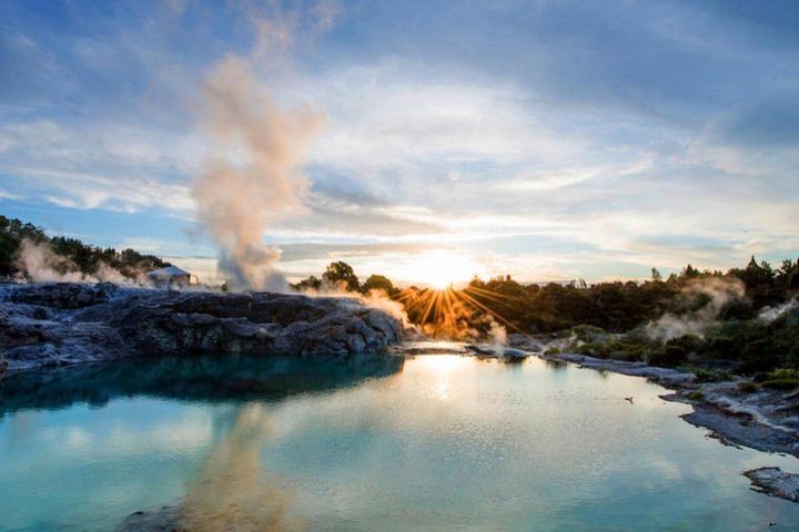 Rotorua and Waitomo image