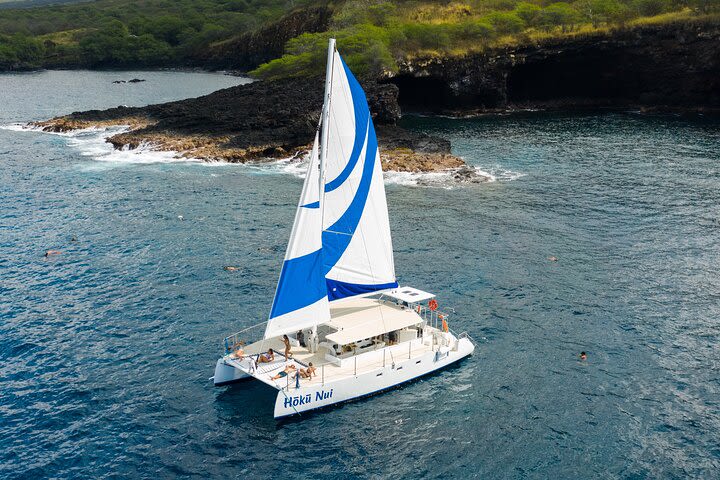 Afternoon Sail & Snorkel to the Captain Cook Monument  image