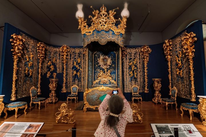 Herrenchiemsee Palace & Fraueninsel Tour image