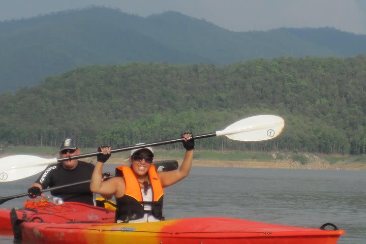 Play day at Sirilanna Lake Kayaking or SUP from Chiang mai image