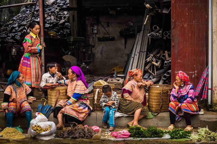 Discover Sapa isolated small ethnic group village & Bac Ha market  image