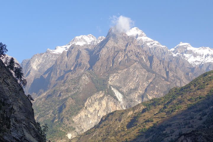 Manaslu Circuit Trek image