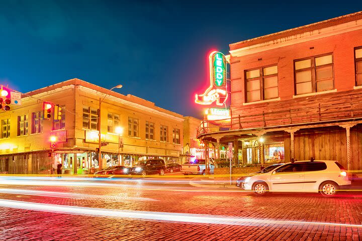 Phantom Glory Adults Only Walking Ghost Tour in Fort Worth image