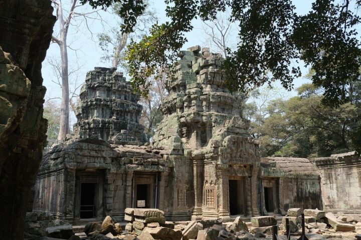 Angkor Wat & Bayon: the Smiling Temple image