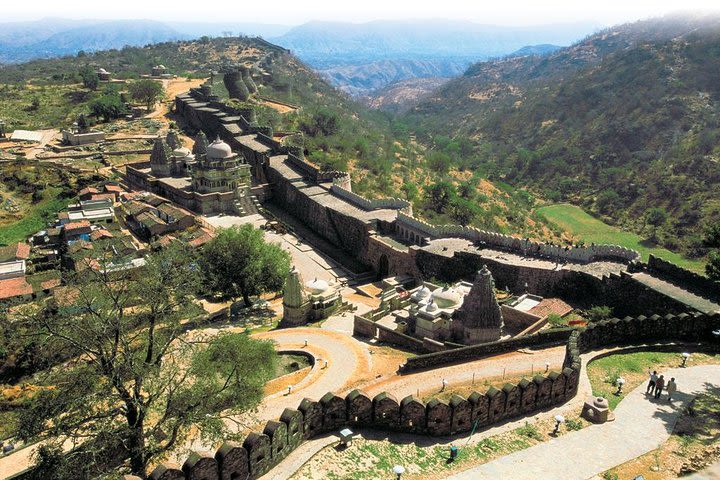 Kumbhalgarh Fort,Ranakpur Jain temple,Lunch , A.C.Car and Village experience. image