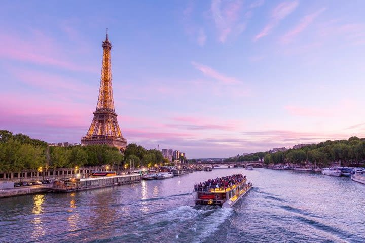 Skip the Line Tickets: Eiffel Tower, Seine River Cruise, and Louvre Museum image