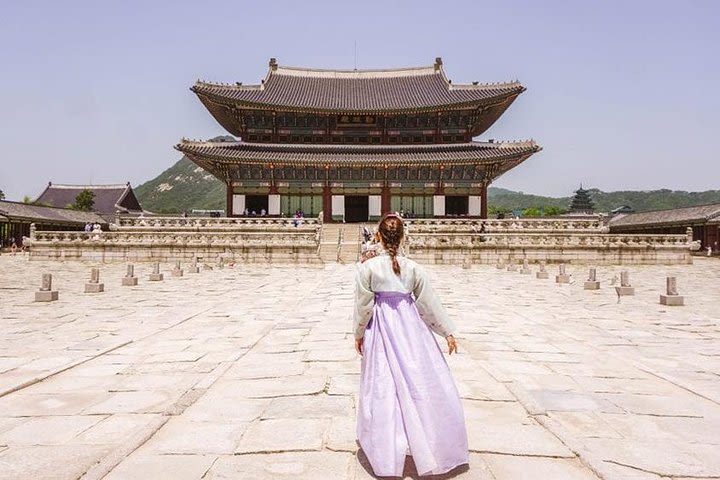 [Private] Seoul Customized Tour with A Special English Speaking Guide image