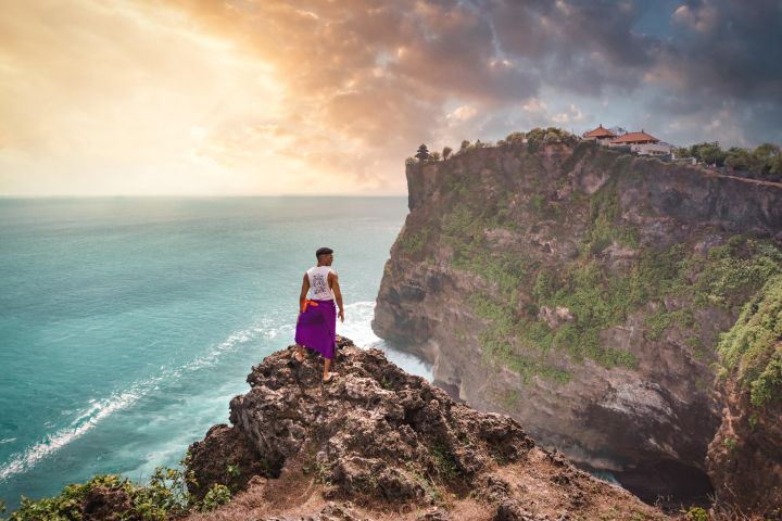 All-Inclusive Uluwatu Tour with Kecak Dance and Dinner image