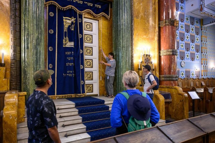 Budapest Jewish Heritage Walking Tour image