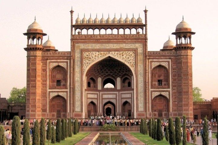 Day Trip To Taj Mahal, Agra Fort and Baby Taj from Delhi by Car - All Inclusive  image