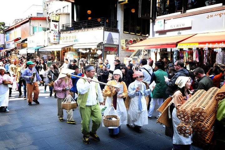 Full Day Small-Group Royal Palace and Seoul Tour image