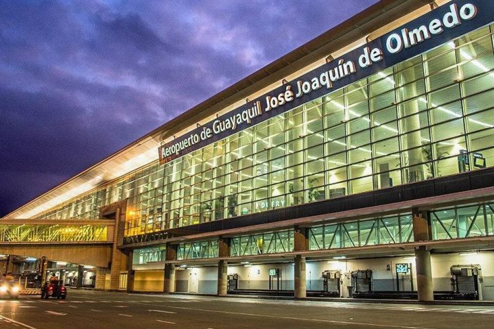 Shared Airport Transfer in Guayaquil image