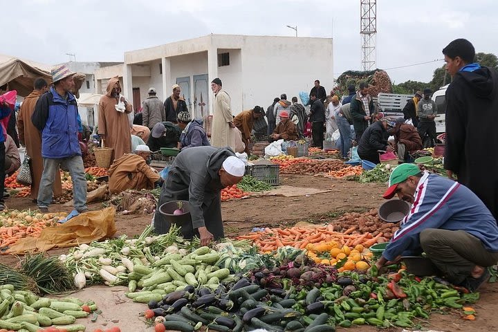 Typical Market Day in Ida Ogourd and Lunch at a local home image