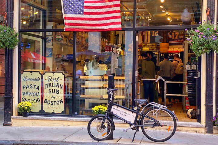 Boston's North End-Little Italy History + Photo Walking Tour (Small Group) image