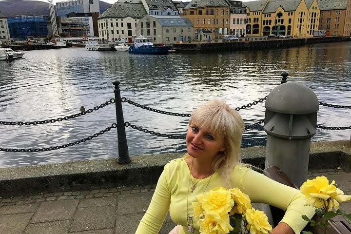 Amazing city walk in Ålesund image