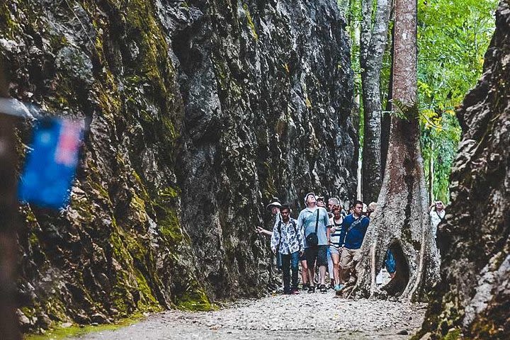 Private Historic River Kwai Death Railway, War Cemetery and Hellfire Pass Tour image