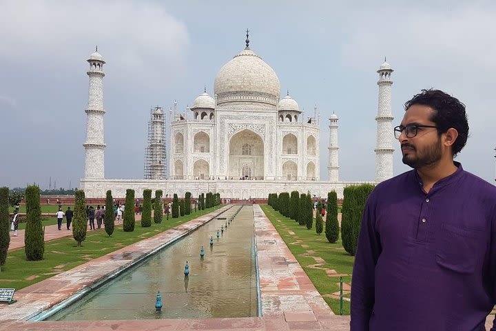 Taj Mahal 1 Day tour - Sightseen Taj Mahal and Agra Fort  image