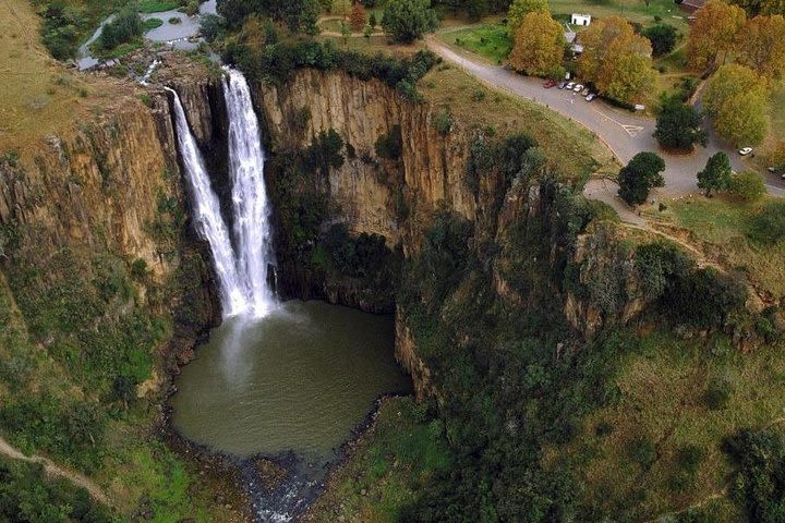 Drakensberg, Nelson Mandela Capture S & Howick Falls - 2 Day Tour from Durban image