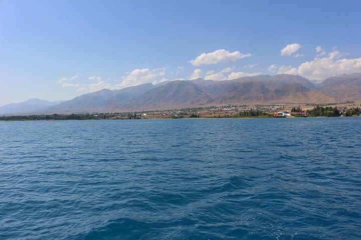 Immense and breathtaking Issyk Kul lake in 1day image