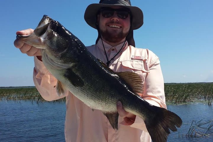 All Day Lake Okeechobee Fishing Trip near Palm Beach image