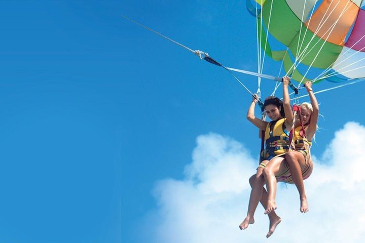 2-Hour Parasailing Adventure in Hurghada image