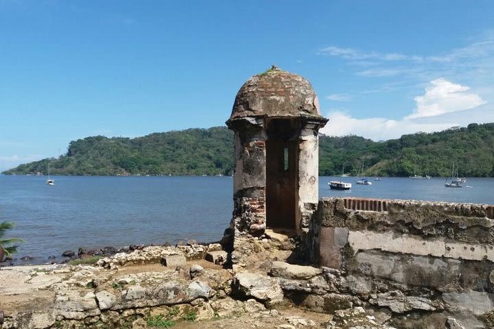 Discover the Spanish Colonial Fortresses in Panama image