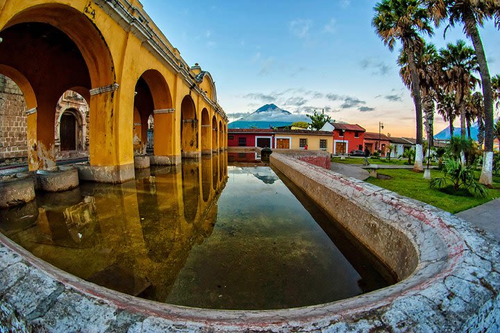 Full-Day Tour: Colonial Antigua, Jade Factory and Textile Experience image