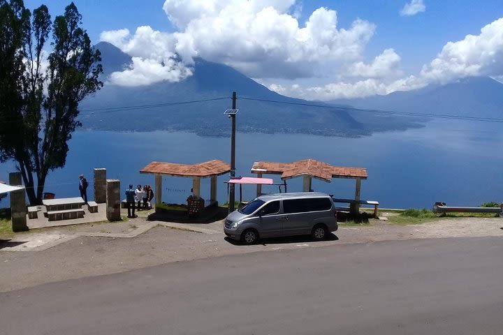 PRIVATE SHUTTLE ANTIGUA - LAKE ATITLAN or Vice-versa image