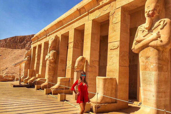 Full Day Tour East and West Banks of Luxor one day tour image