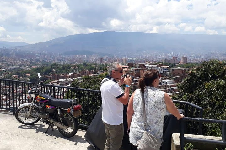 Complete Pack: Pablo Escobar Tour & The New Medellin Including Comuna 13 image