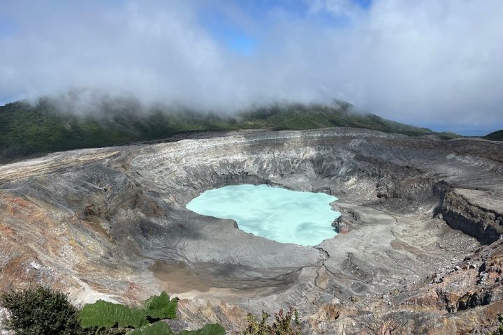 Poas Volcano National Park - Admission Ticket (Foreigners Only) image