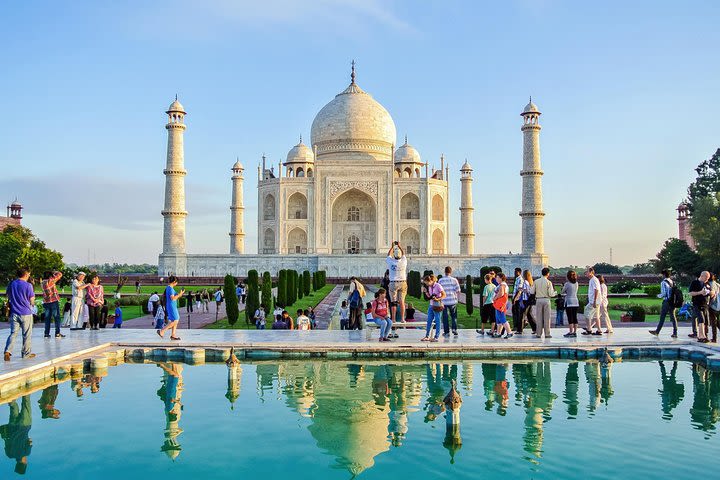 Taj Mahal Tour From Delhi By Car image