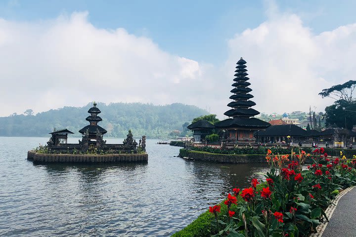 BALI INSTAGRAM TOURS; Handara Gate, Taman Ayun, & Ulundanu Temple image