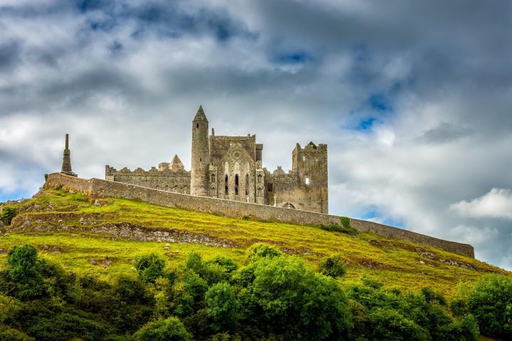 Rock of Cashel and Folk Museum Tour image