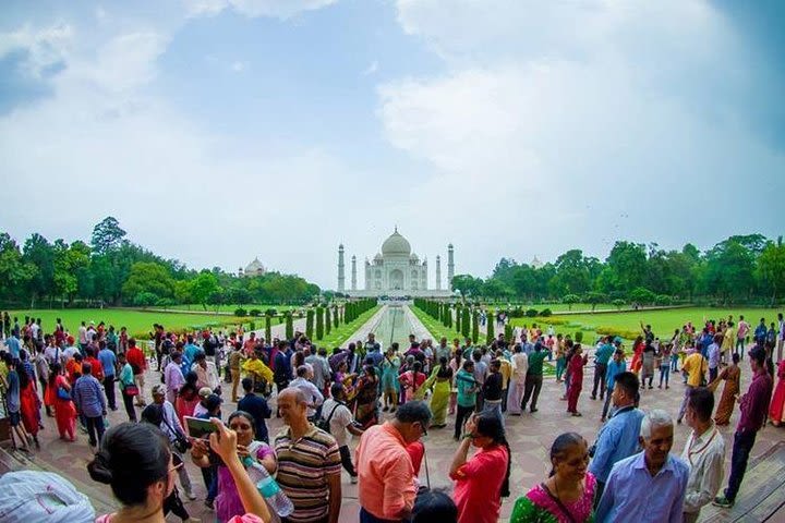 Overnight Taj Mahal Tour from Delhi  image