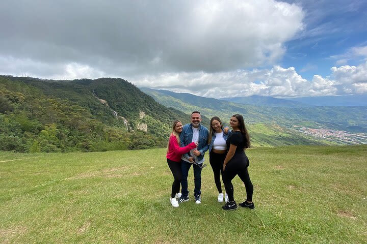 Private Paragliding Flight in Cocorná from Medellin image