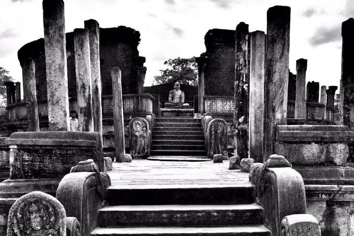 Polonnaruwa Ancient Kingdom Private Tour From Colombo. image