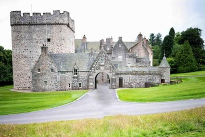 Aberdeenshire and Royal Deeside Private Half-day Castle Tour image