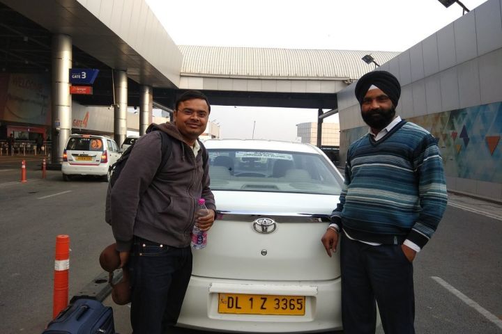 Old and New Delhi Heritage Tour Included Rickshaw Ride in Chandni Chock image