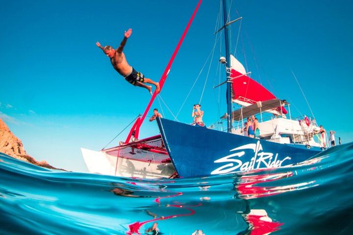 Snorkelling and Sailing with Lunch in Los Cabos image