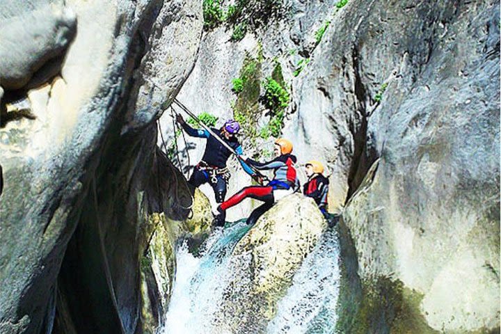 Water canyoning L'Estret de les Penyes Bollulla Callosa d'en Sarria image