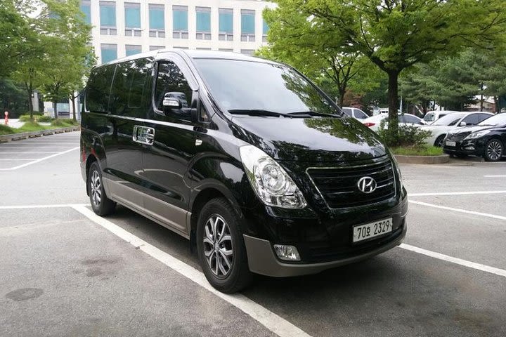 Private Transport Service: Seoul to Incheon Airport image