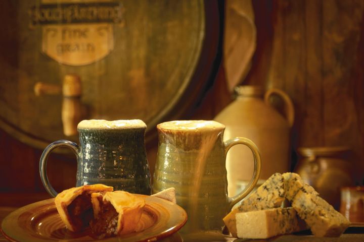 Premium Hobbiton Small Group Day Tour from Auckland image