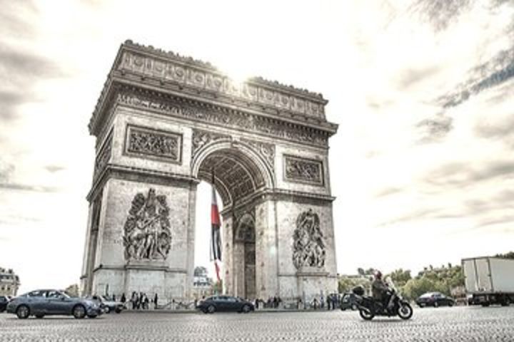 Paris Layover Tour image