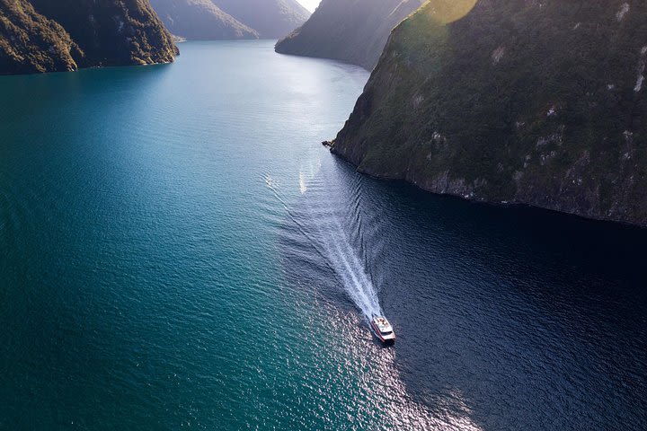 Milford Sound Cruise with Optional Kayak Tour image