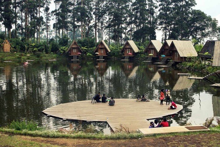 Full-Day Bandung to Bamboo Village and Waterfall Private Tour image