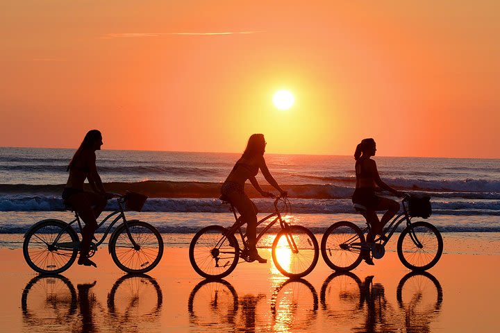 Sunset E-Bike City Tour + Tapas Tasting 4 Hours : Maspalomas Dunes & Meloneras image