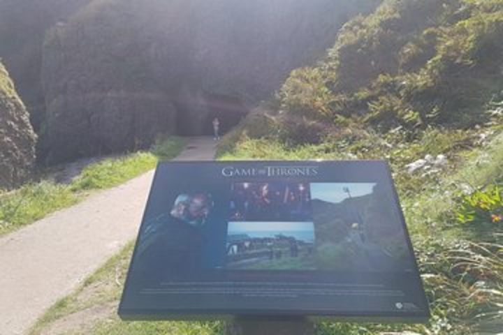 Giants causeway and Game of thrones filming locations bus tour image